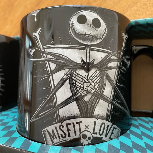 Disney Tim Burton's The Nightmare Before Christmas Set of 2 Mugs Jack & Sally - Picture 3 of 4